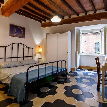 Castellare Degli Ugurgieri In Apartment Siena